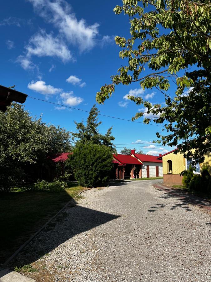 Agroturystyka Nielisz Zamosc - Kwatery Przy Skansenie Extérieur photo